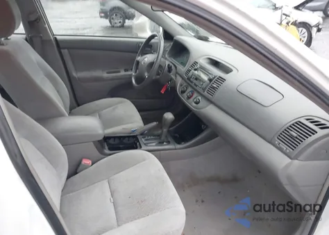 2004 Toyota Camry Le из США, поврежденный, VIN 4T1BE32K74U304477